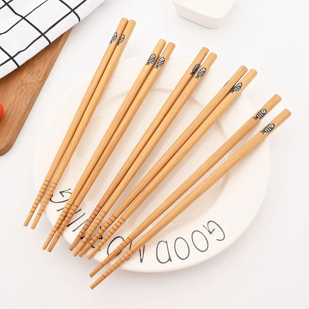 Japanese 5Pairs Bamboo Chopsticks for Sushi Non-Slip Food Sticks Hot Pot Reusable Chinese Chopsticks Tableware Kitchen Tools