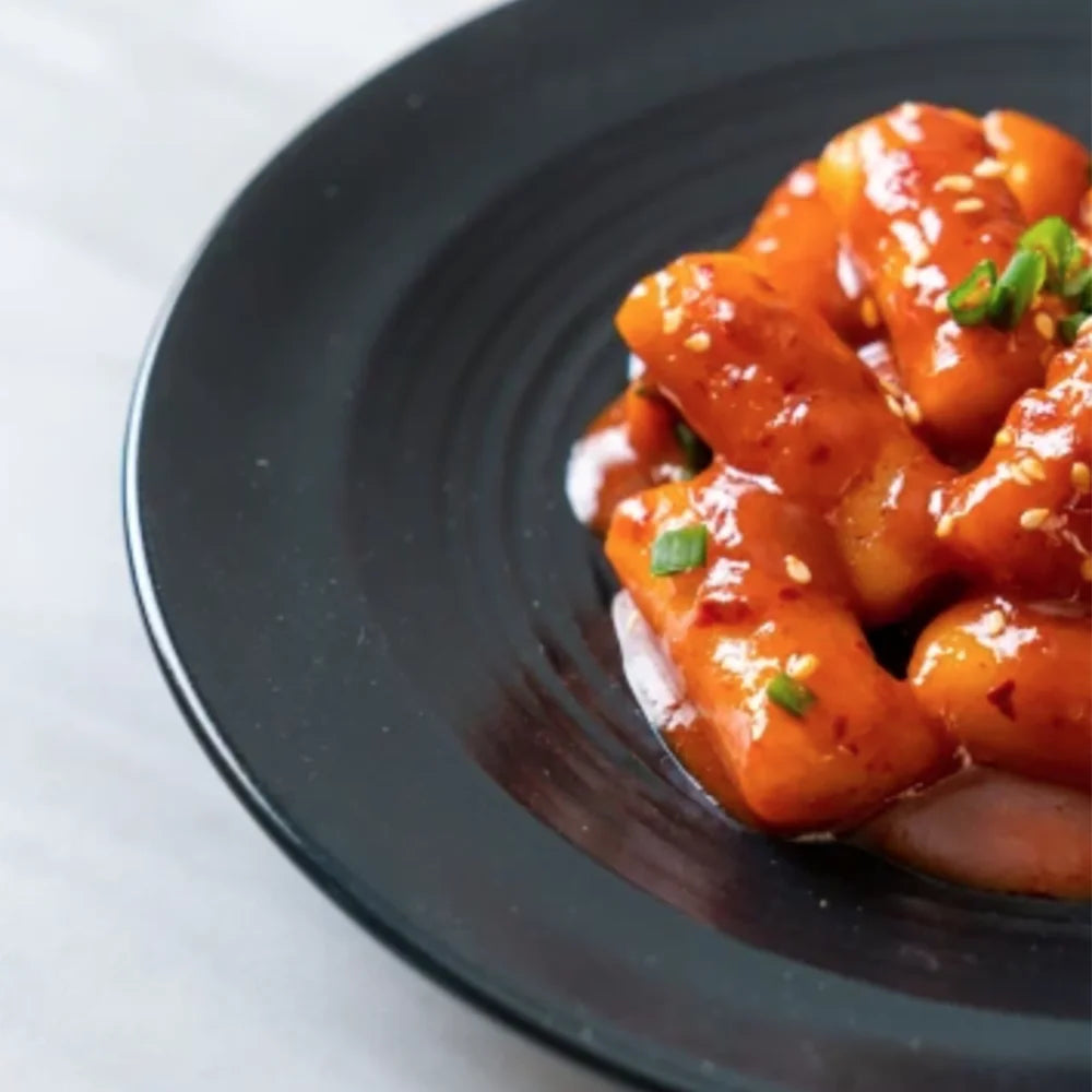 Samsam ,  Carbonara Toppokki  Rice Cake Korean Street Food Instant tteokbokki（Pack of 6 cup）