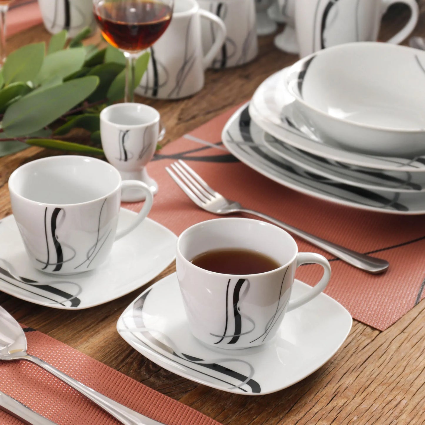 VEWEET 50/100-Piece Porcelain Dinner Set with Egg Cup,Cup&Saucer,Mug,Dessert&Soup&Dinner Plate,Bowl,Milk Jug,Sugar Pot Set