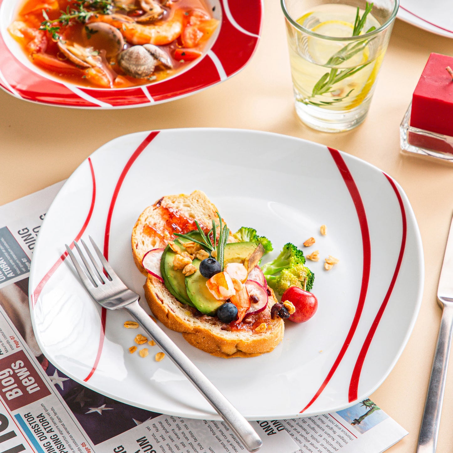 MALACASA 18/36 Piece Red Stripes Porcelain Dinner Set Dinnerware Set with 6PCS Dessert Soup Dinner Plates Service For 6person